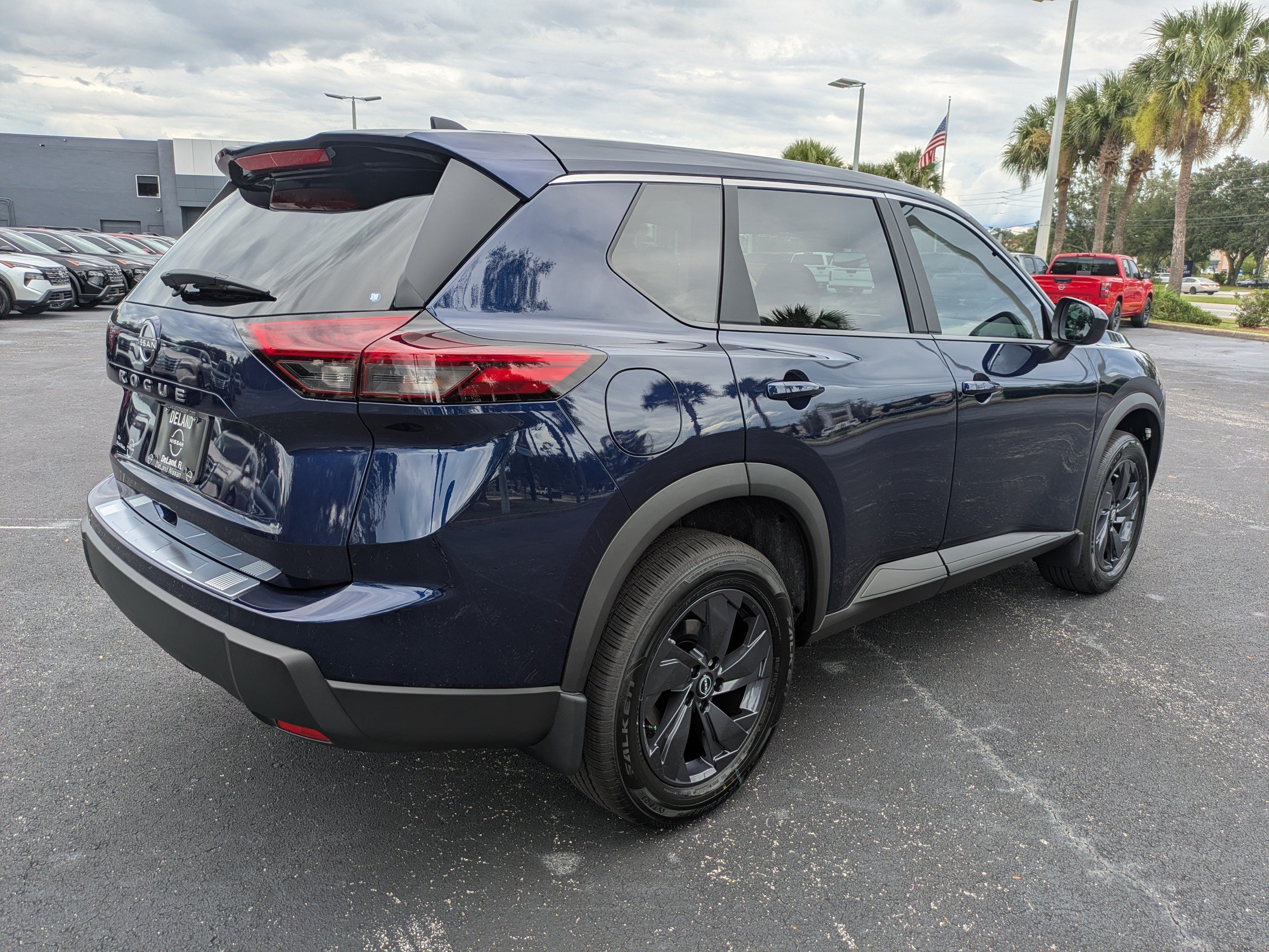 New 2026 Nissan Rogue SV FWD image 4