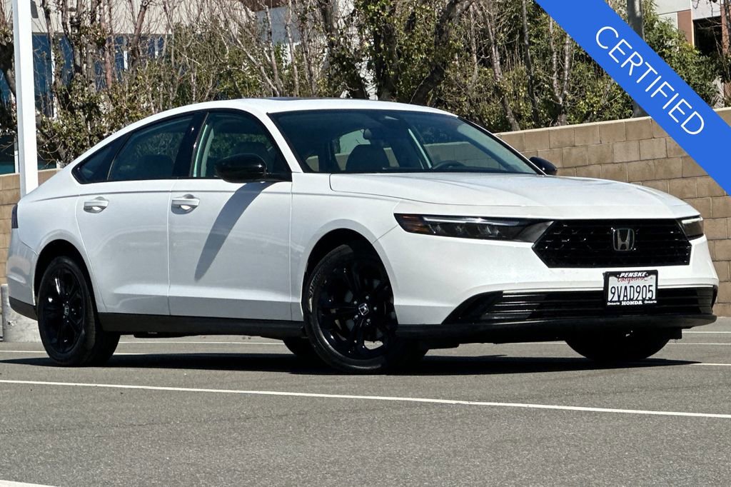 Certified 2025 Honda Accord SE image 2