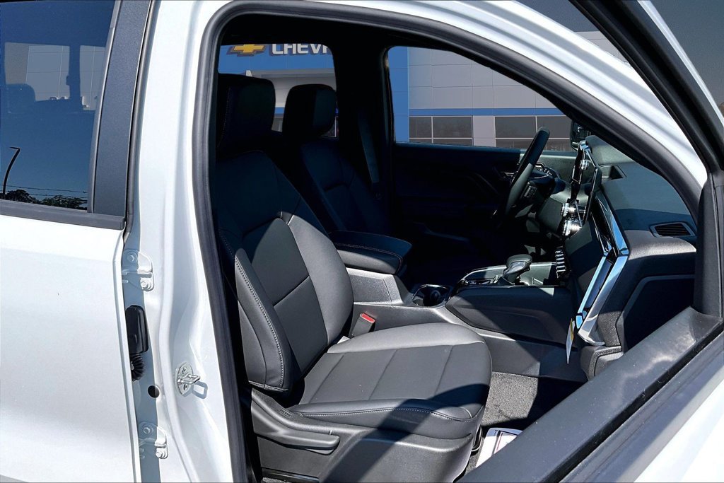 New 2026 GMC Canyon Elevation w/ Convenience Package RWD image 9
