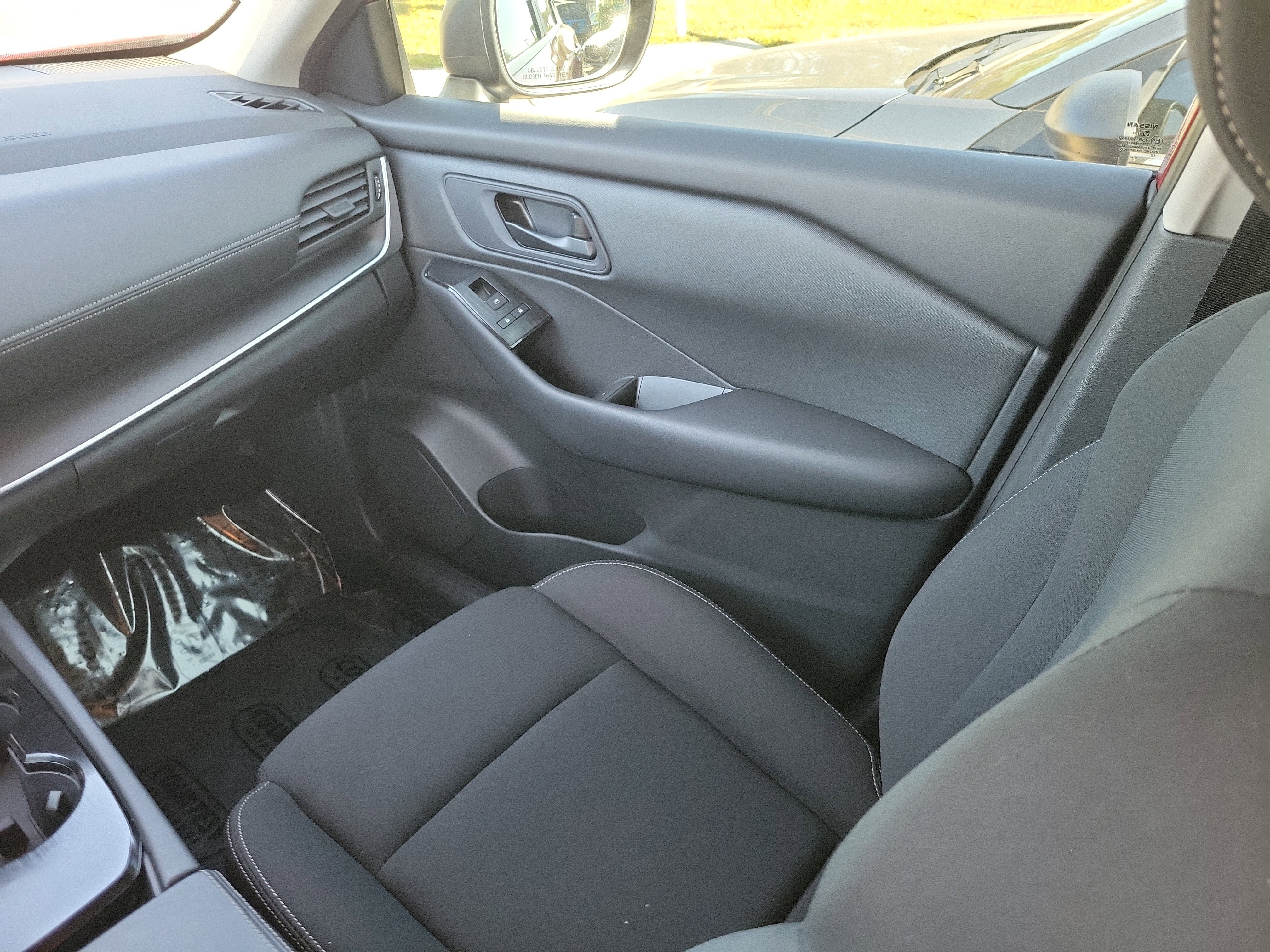 Certified 2025 Nissan Rogue S image 15