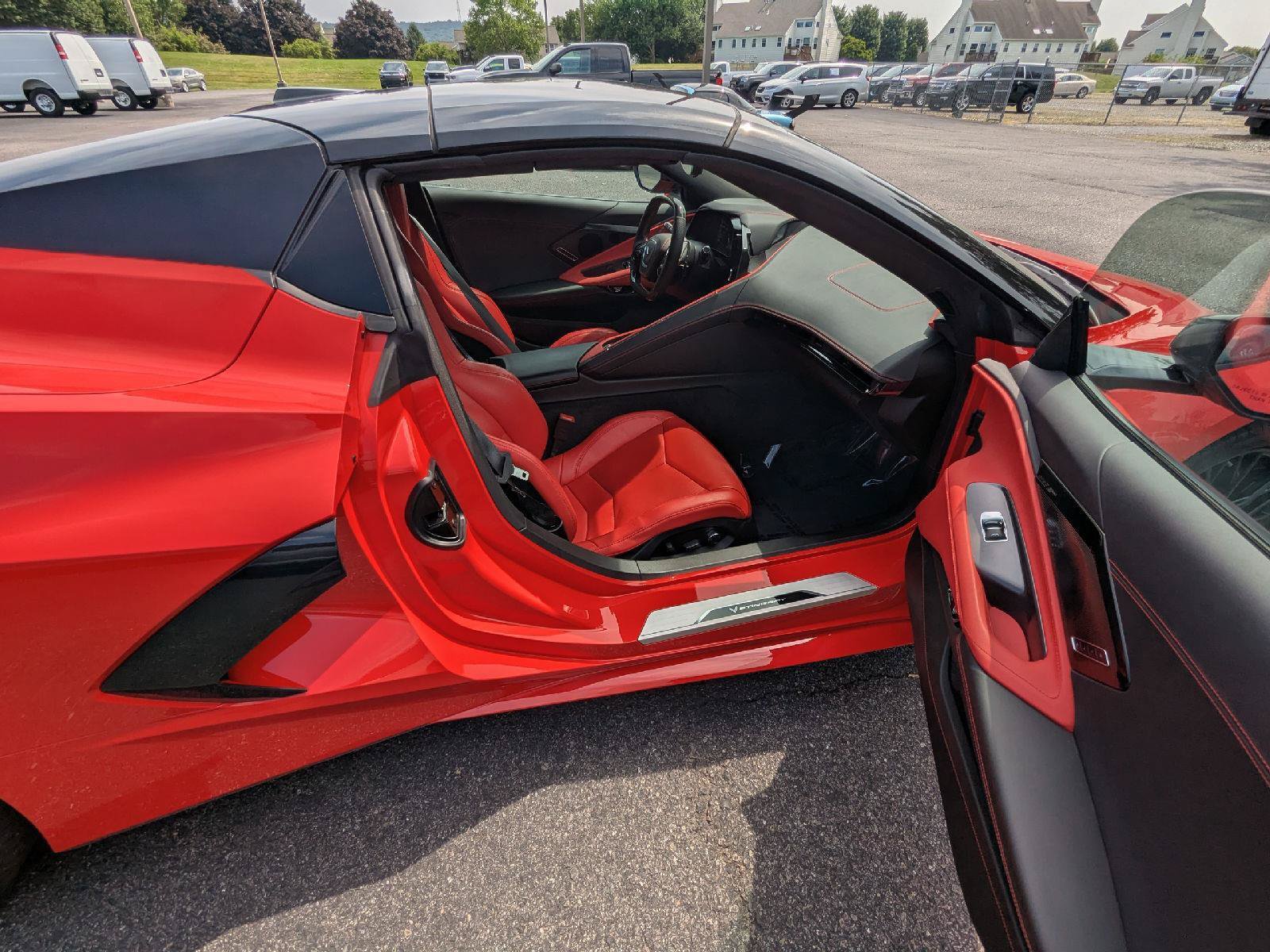 Certified 2025 Chevrolet Corvette Stingray Preferred Conv w/ Stealth Interior Trim Package RWD image 29