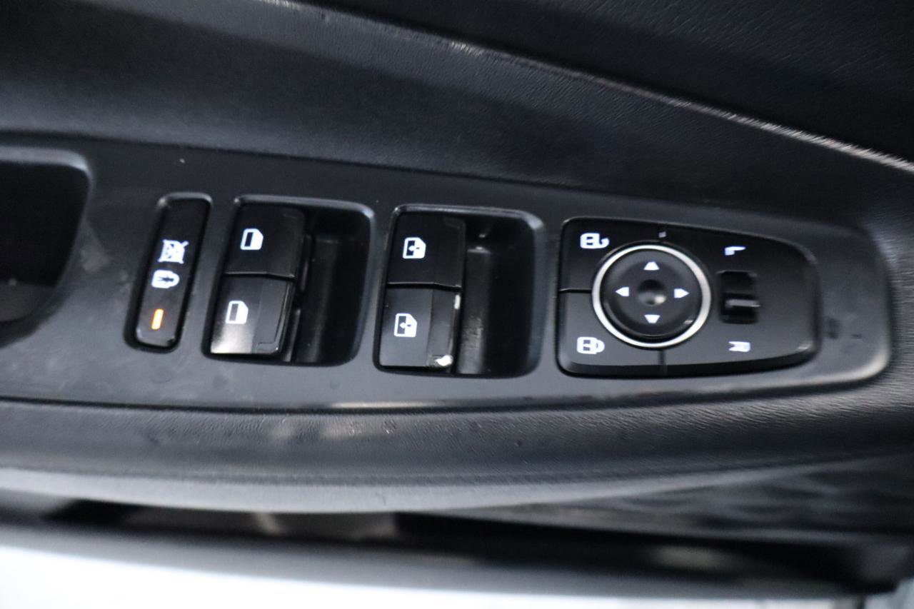 Used 2020 Hyundai Santa Fe SEL image 26