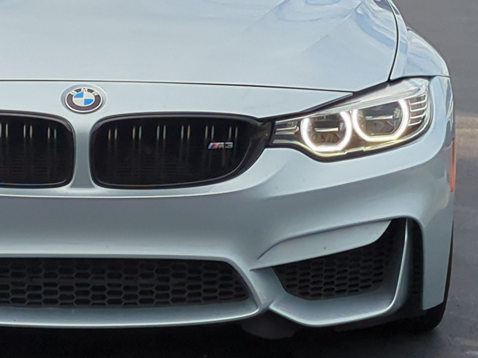 Used 2016 BMW M3 RWD image 5