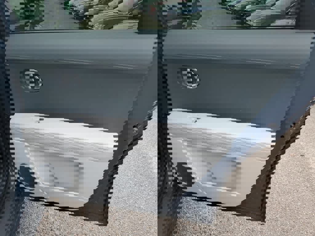 Used 2023 Hyundai Ioniq 5 SEL image 18