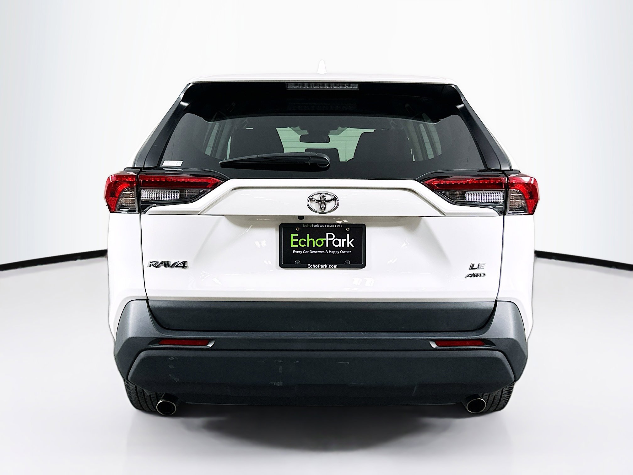 Used 2024 Toyota RAV4 LE image 7