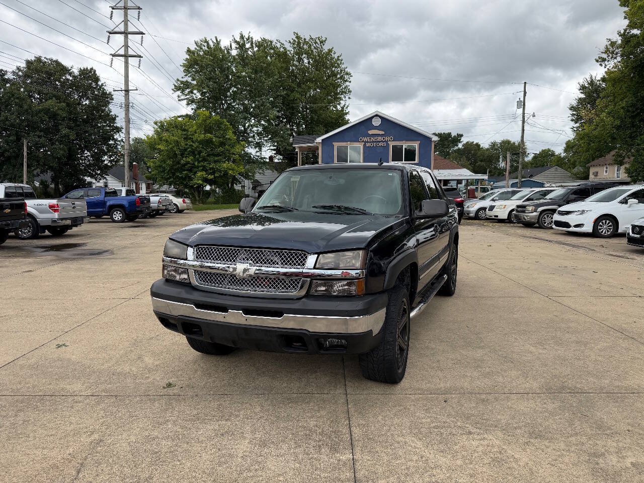Used 2006 Chevrolet Avalanche Z71 w/ Sun And Sound Package AWD/4WD image 1