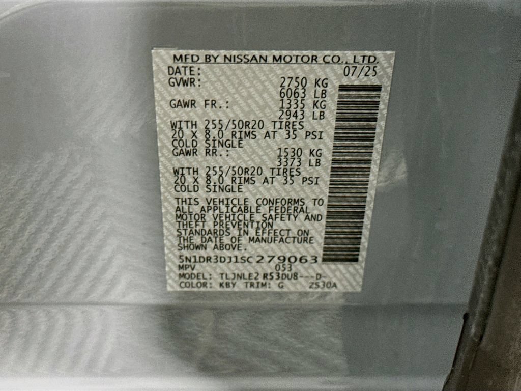 Certified 2025 Nissan Pathfinder Platinum w/ Cargo Package AWD/4WD image 41