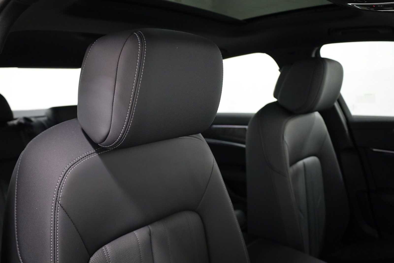 Used 2025 Audi A6 Premium Plus w/ Premium Plus Package image 21