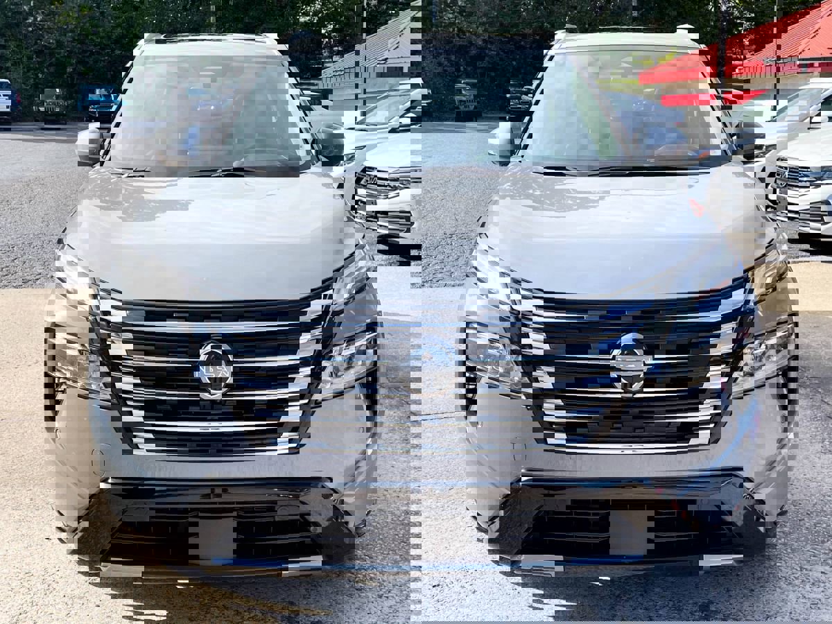 Used 2024 Nissan Rogue Platinum image 7