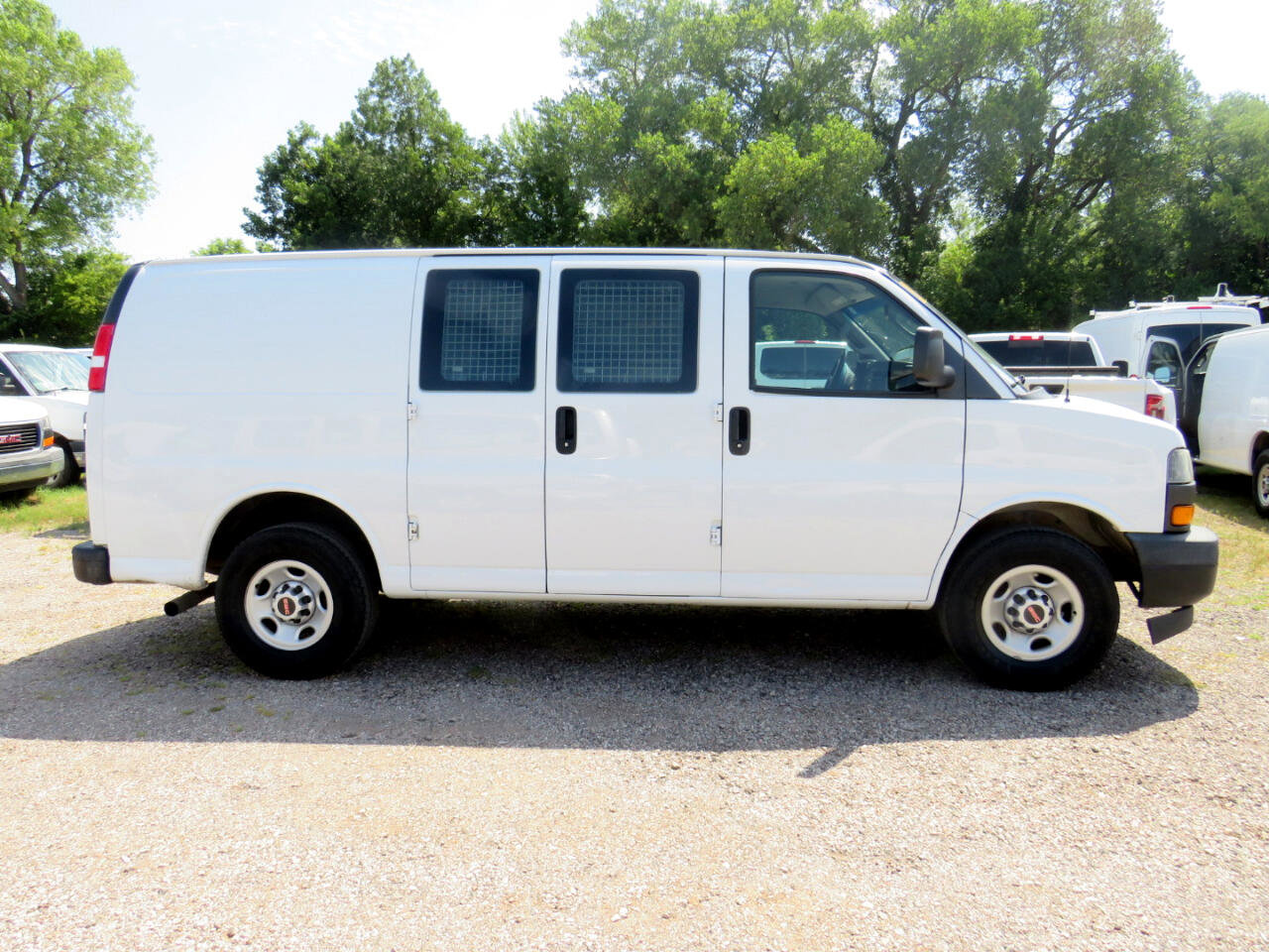 Used 2019 GMC Savana 2500 w/ Driver Convenience Package image 4