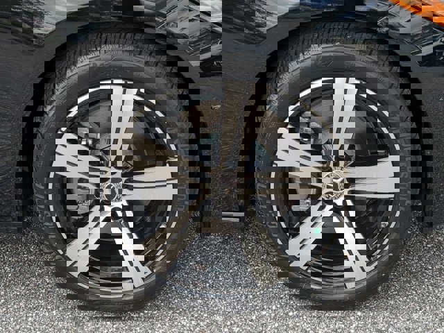 Used 2025 Mercedes-Benz C 300 C 300 image 11