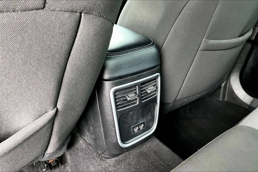 Used 2022 Dodge Charger SXT RWD image 27