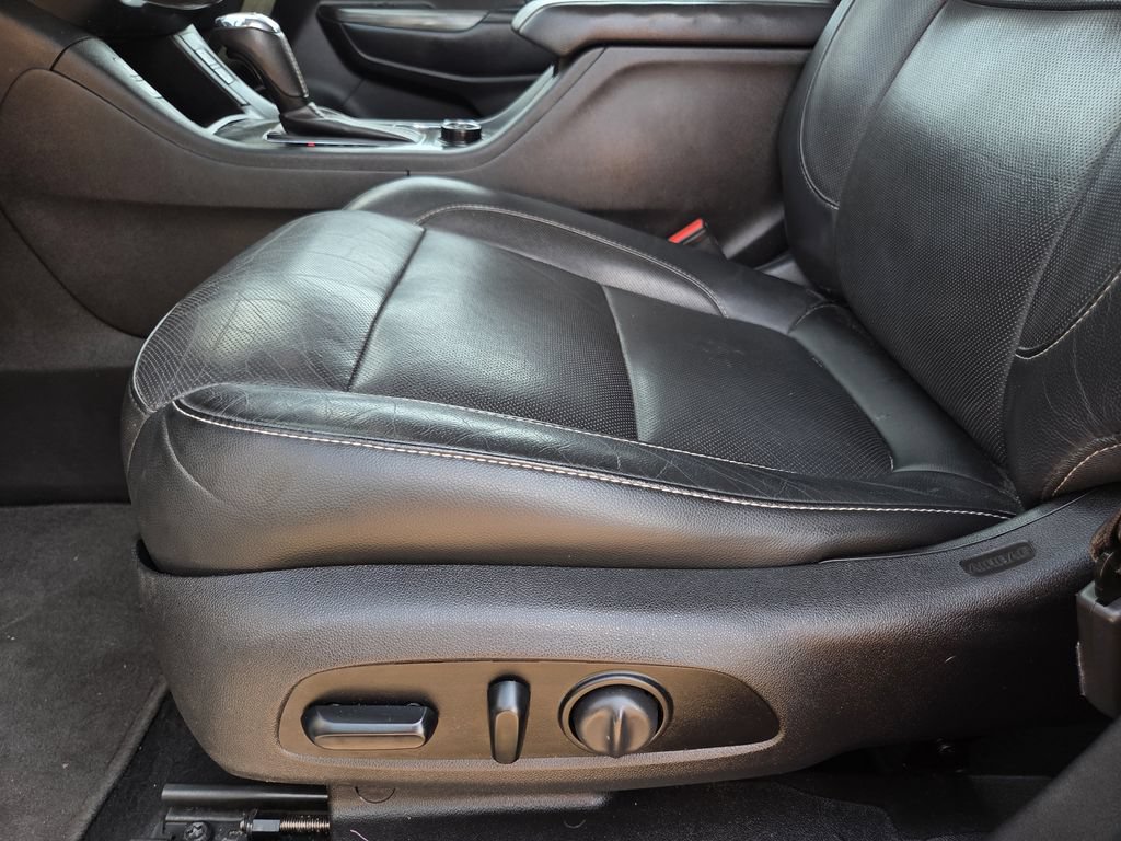 Used 2019 GMC Acadia SLT FWD image 13