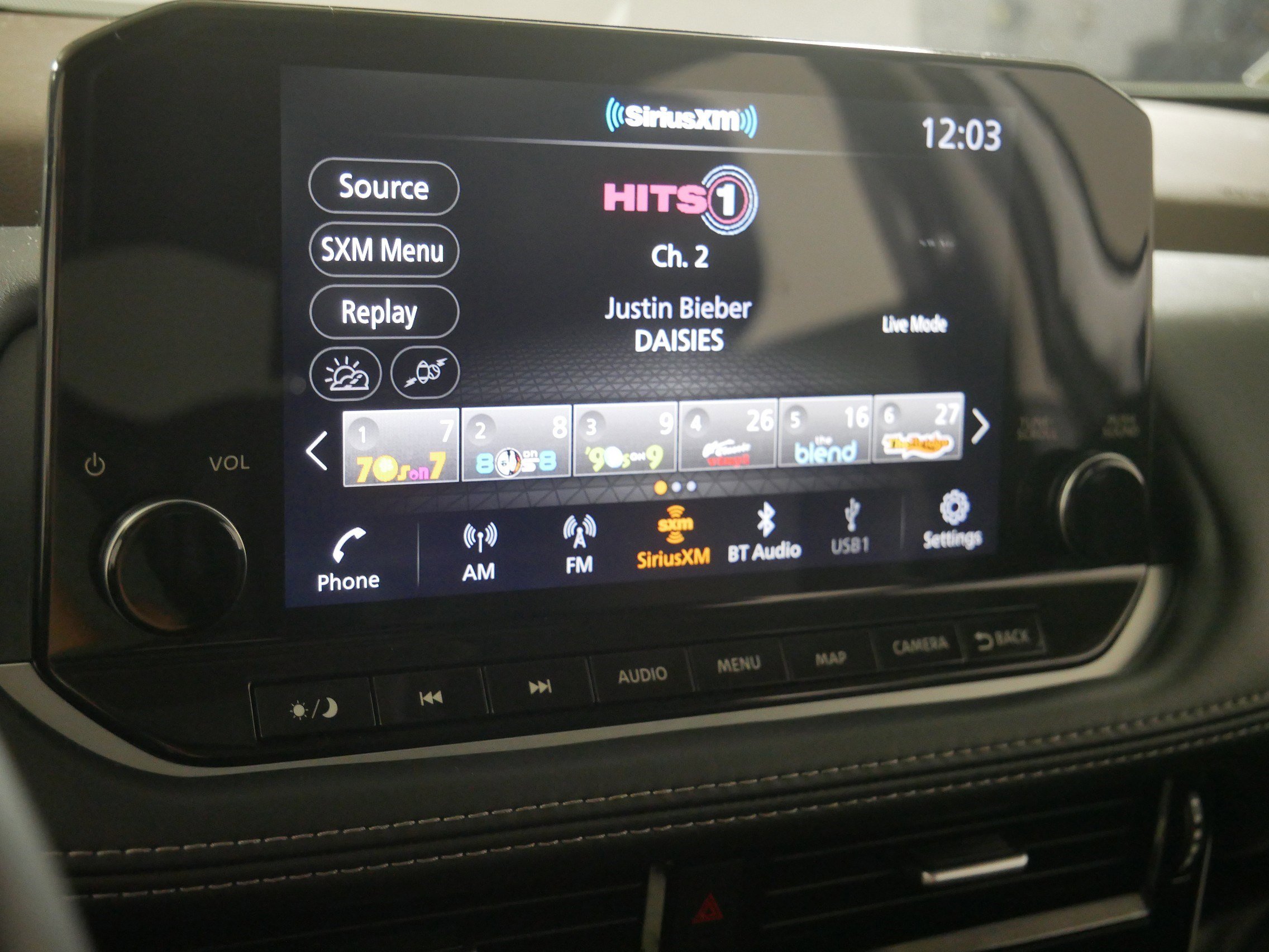 Used 2023 Nissan Rogue SL w/ SL Premium Package image 22