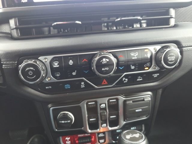 Used 2024 Jeep Wrangler Unlimited Rubicon 4xe w/ Capability Package image 33