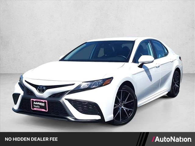 Certified 2024 Toyota Camry SE FWD image 1