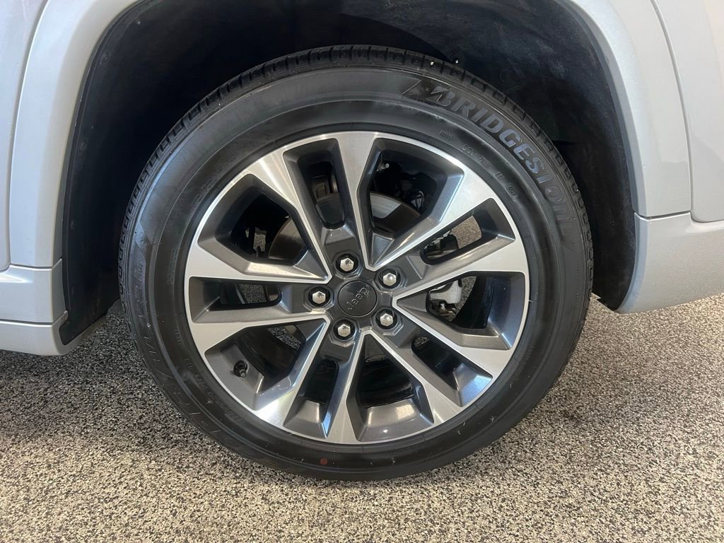 Used 2024 Jeep Grand Cherokee Overland image 22