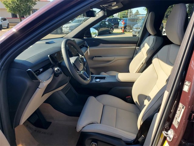 New 2025 Volvo EX90 Ultra image 14