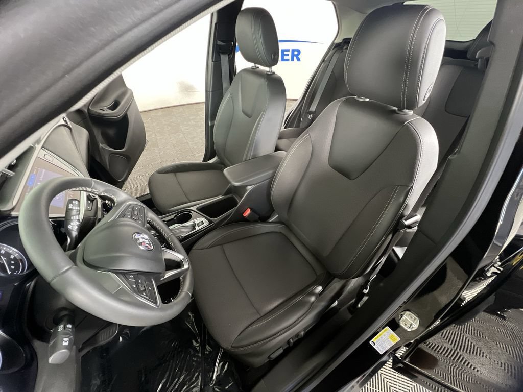 Certified 2023 Buick Encore GX Select w/ Sport Touring Package FWD image 18