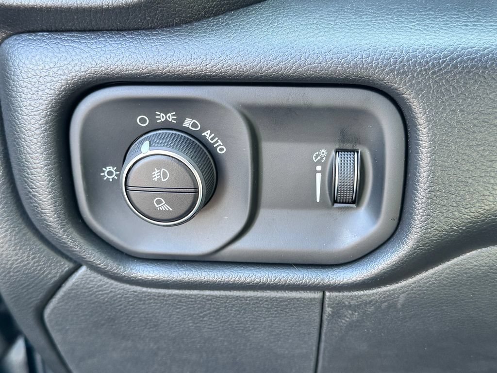 New 2026 RAM 3500 Tradesman AWD/4WD image 24
