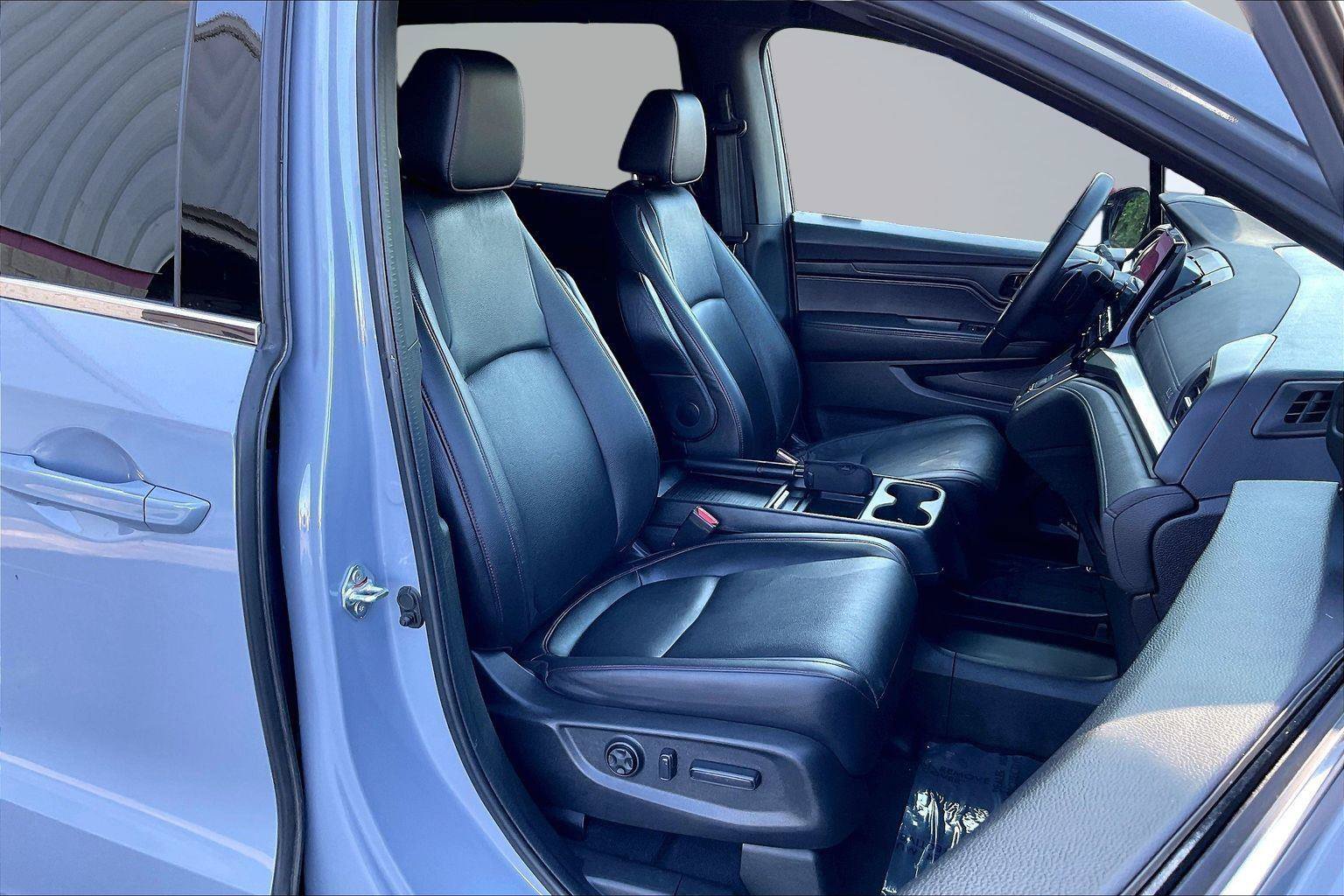 Used 2024 Honda Odyssey Sport image 8