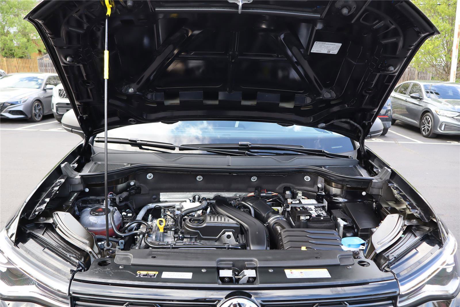 Certified 2025 Volkswagen Taos S image 10