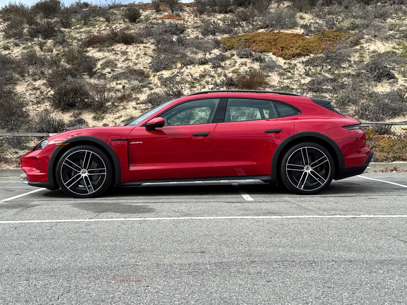 New 2025 Porsche Taycan 4 Cross Turismo AWD/4WD image 2
