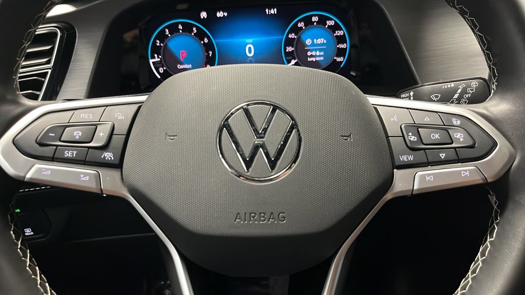 Used 2024 Volkswagen Atlas Cross Sport SE w/ Black Wheel Package AWD/4WD image 15