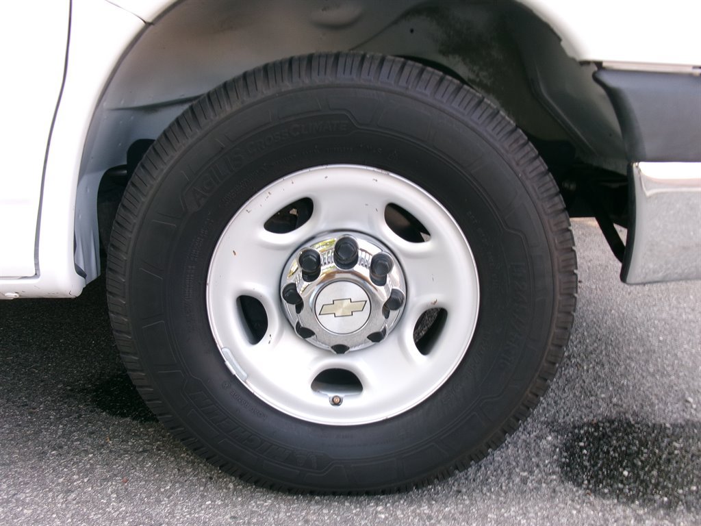 Used 2015 Chevrolet Express 3500 LT w/ LT Preferred Equipment Group RWD image 40