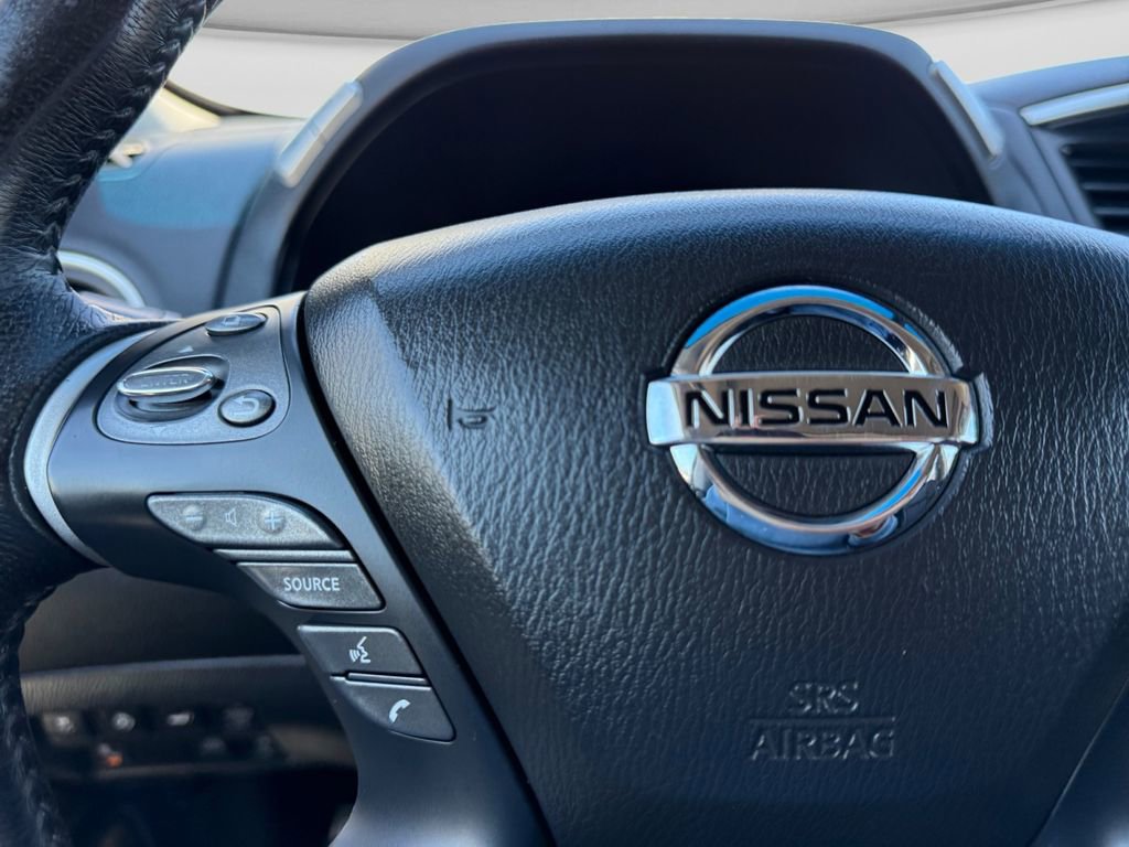 Used 2015 Nissan Pathfinder Platinum image 25