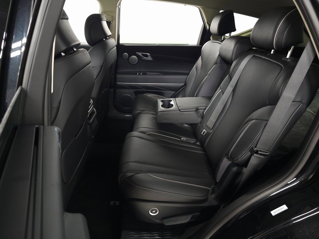 Used 2026 Genesis GV80 2.5T Advanced image 32