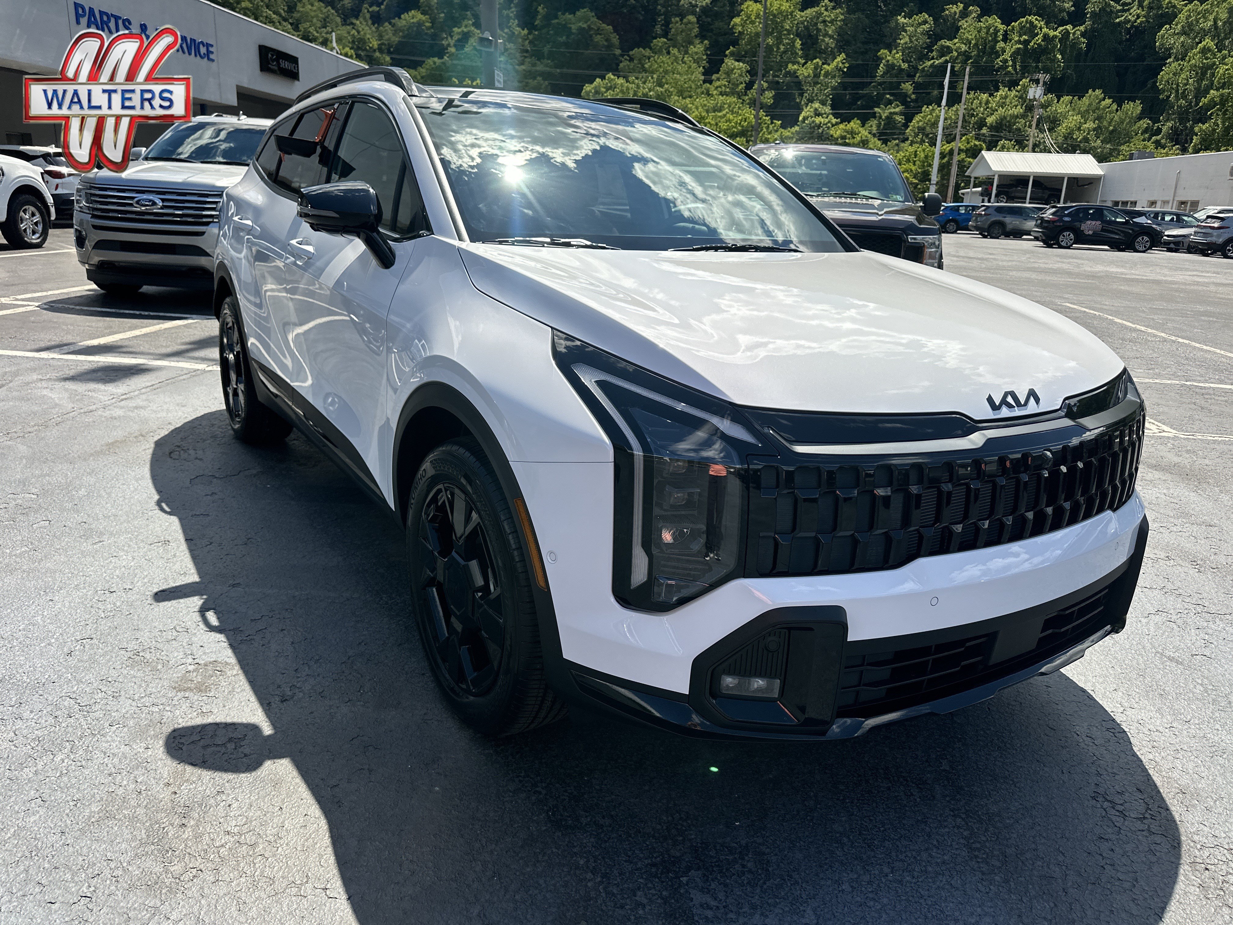 New 2026 Kia Sportage X-Line w/ X-Line Technology Package AWD/4WD image 1