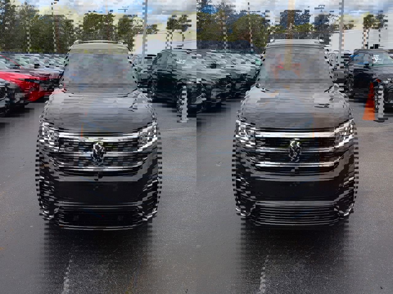 Used 2023 Volkswagen Atlas Cross Sport SEL Premium R-Line AWD/4WD image 9