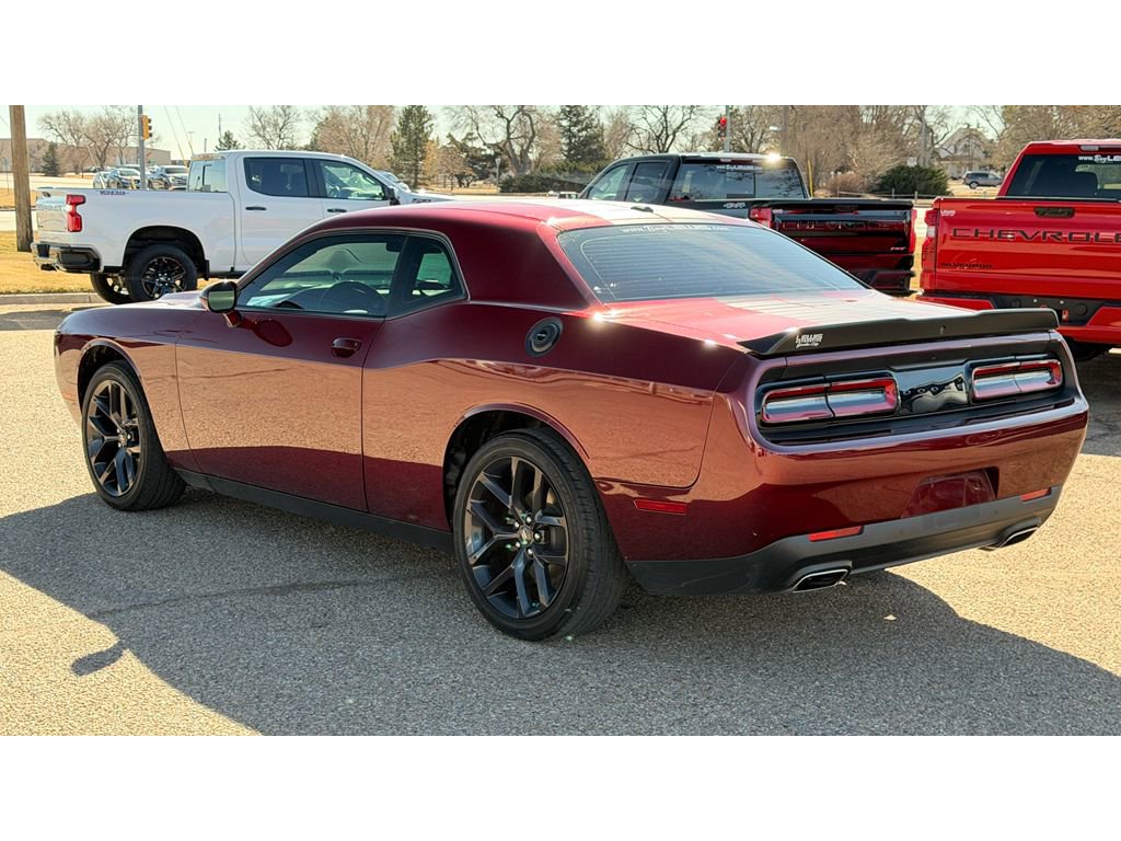 Used 2022 Dodge Challenger SXT w/ Driver Convenience Group image 5