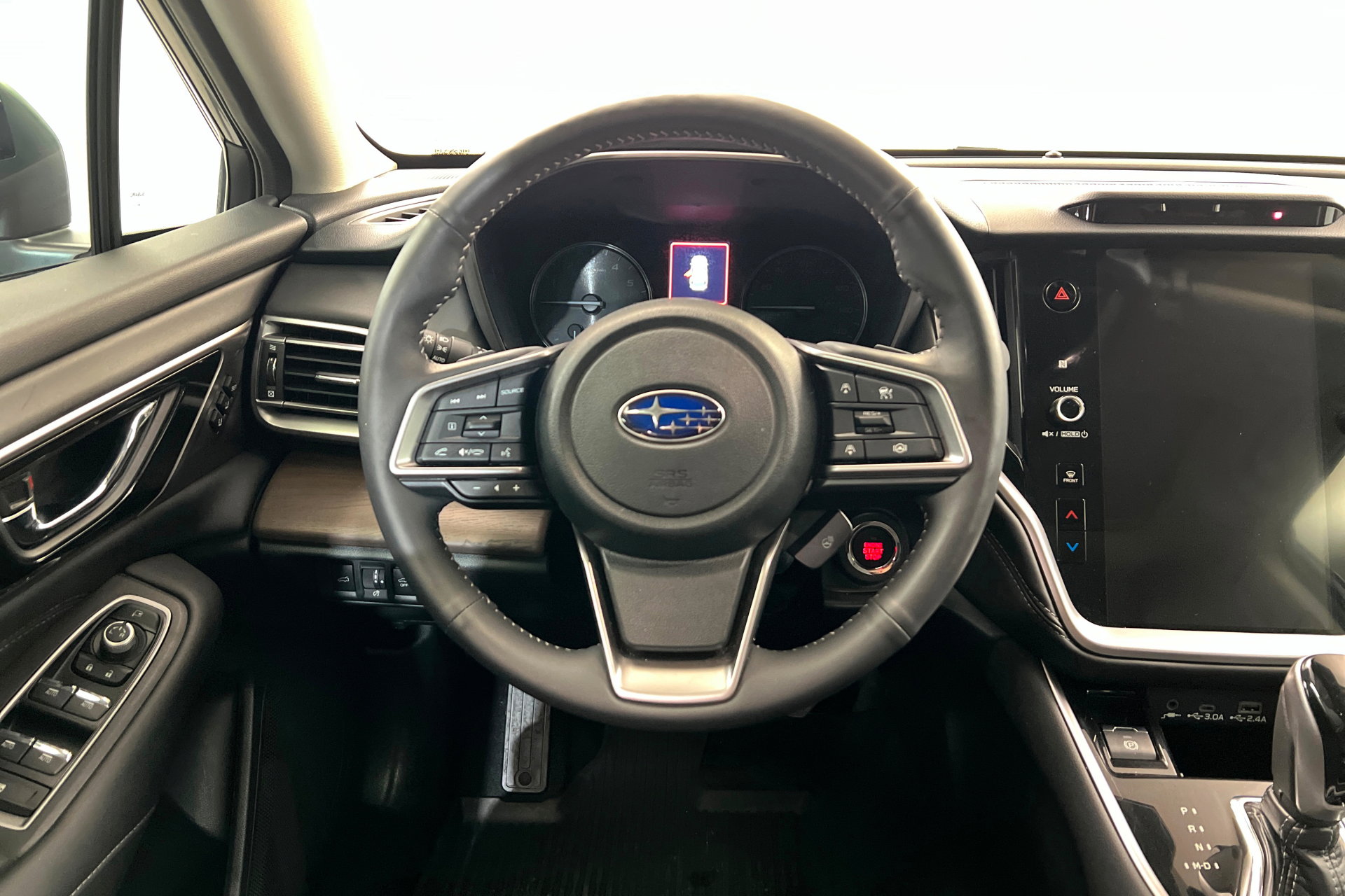Used 2025 Subaru Outback Touring XT AWD/4WD image 13