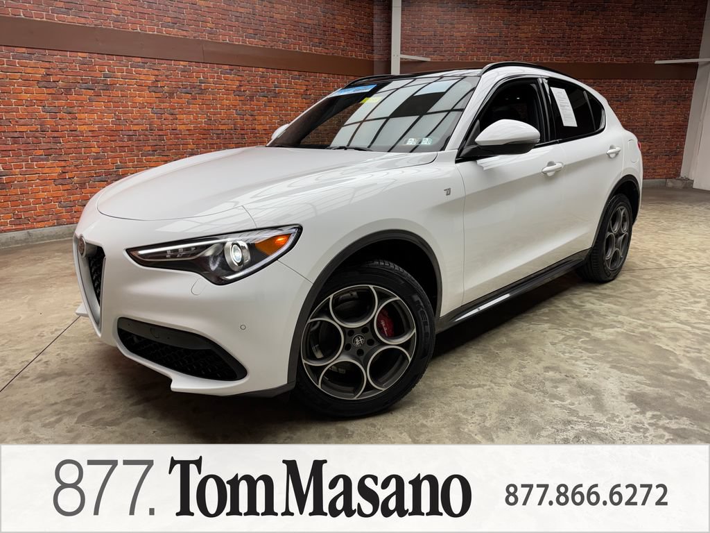 Used 2023 Alfa Romeo Stelvio Ti AWD/4WD video 1