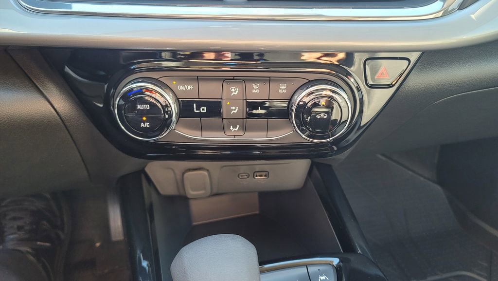 New 2026 Chevrolet Trax LT image 22