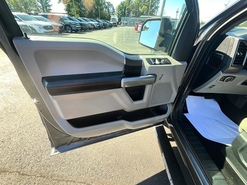 Used 2018 Ford F150 XLT w/ Trailer Tow Package AWD/4WD image 12