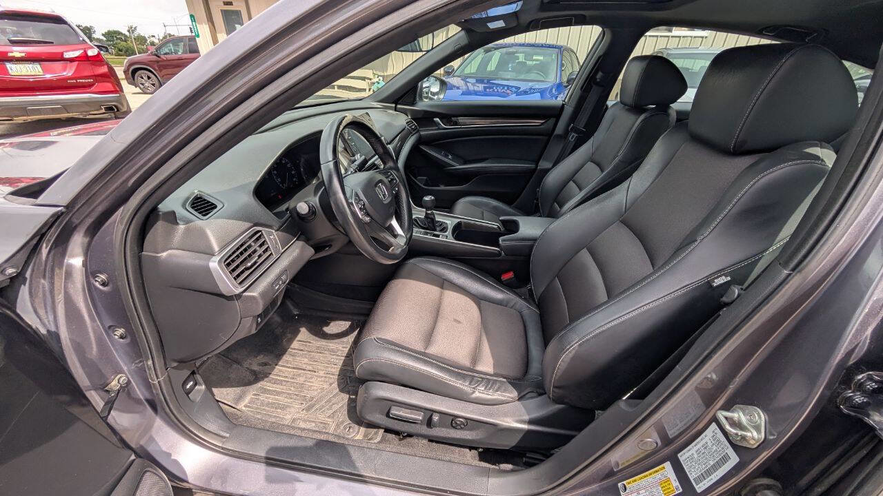 Used 2018 Honda Accord Sport image 19