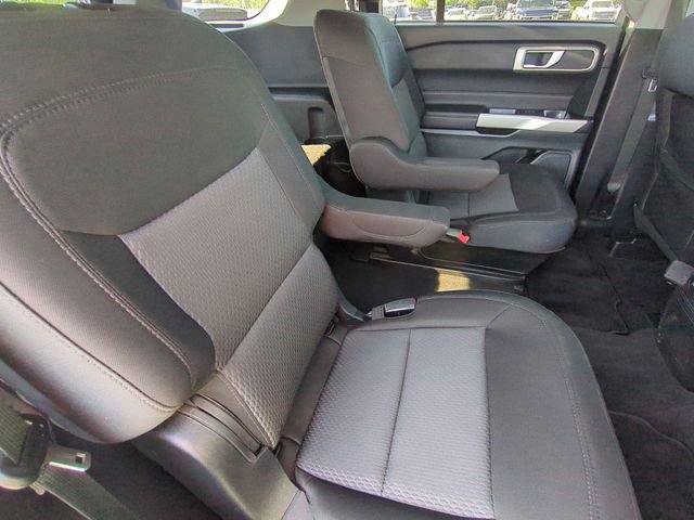 Used 2023 Ford Explorer XLT RWD image 33