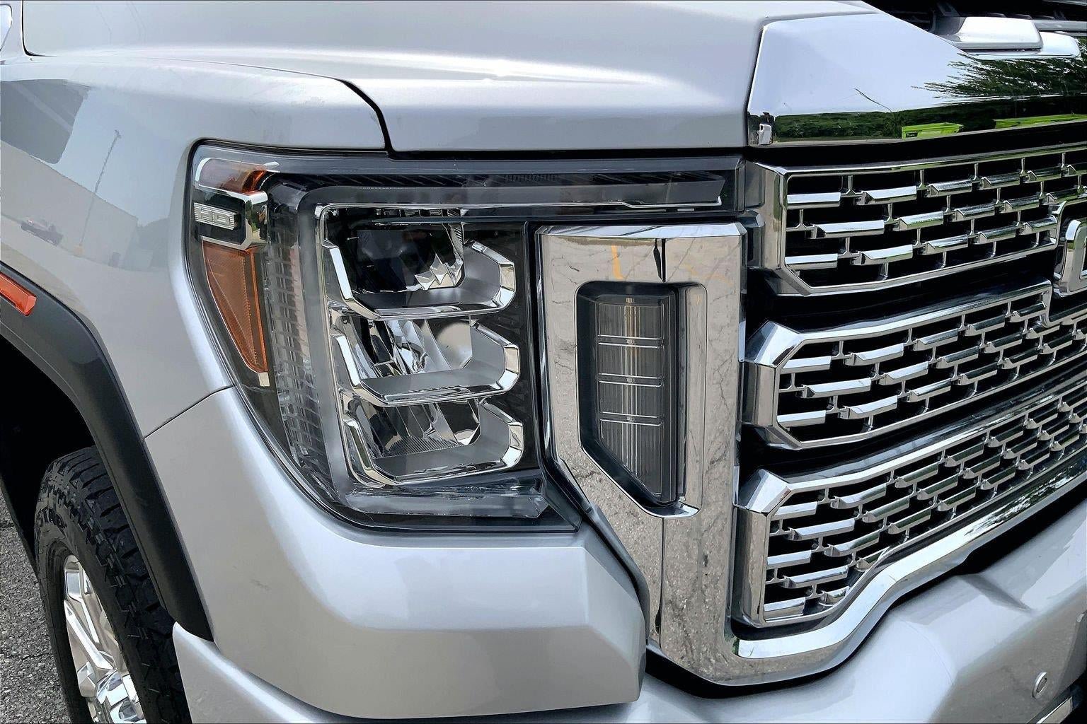 Used 2020 GMC Sierra 2500 Denali w/ Denali Ultimate Package AWD/4WD image 26