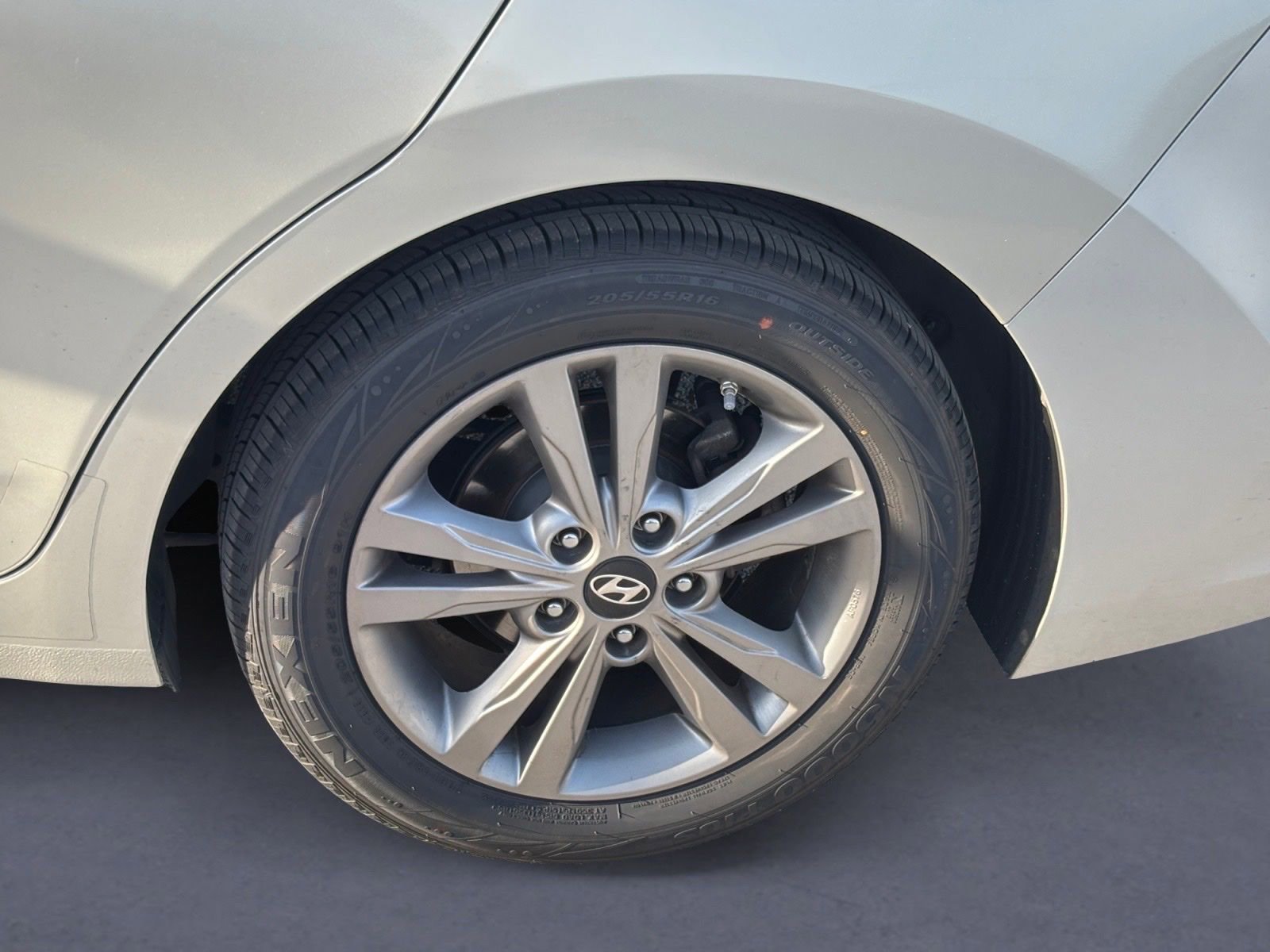 Used 2018 Hyundai Elantra Value Edition FWD image 3