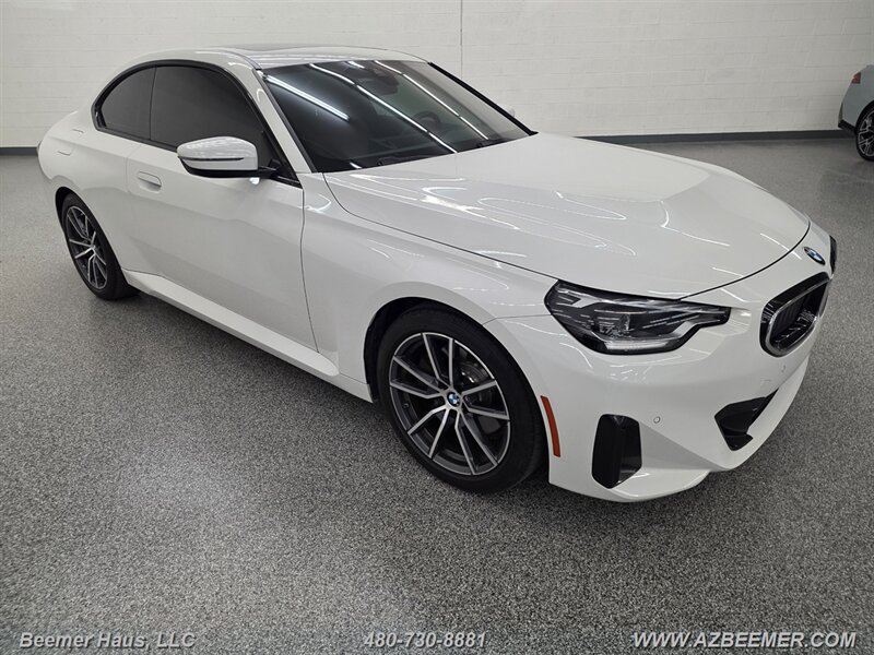Used 2024 BMW 230i Coupe w/ Convenience Package RWD image 12