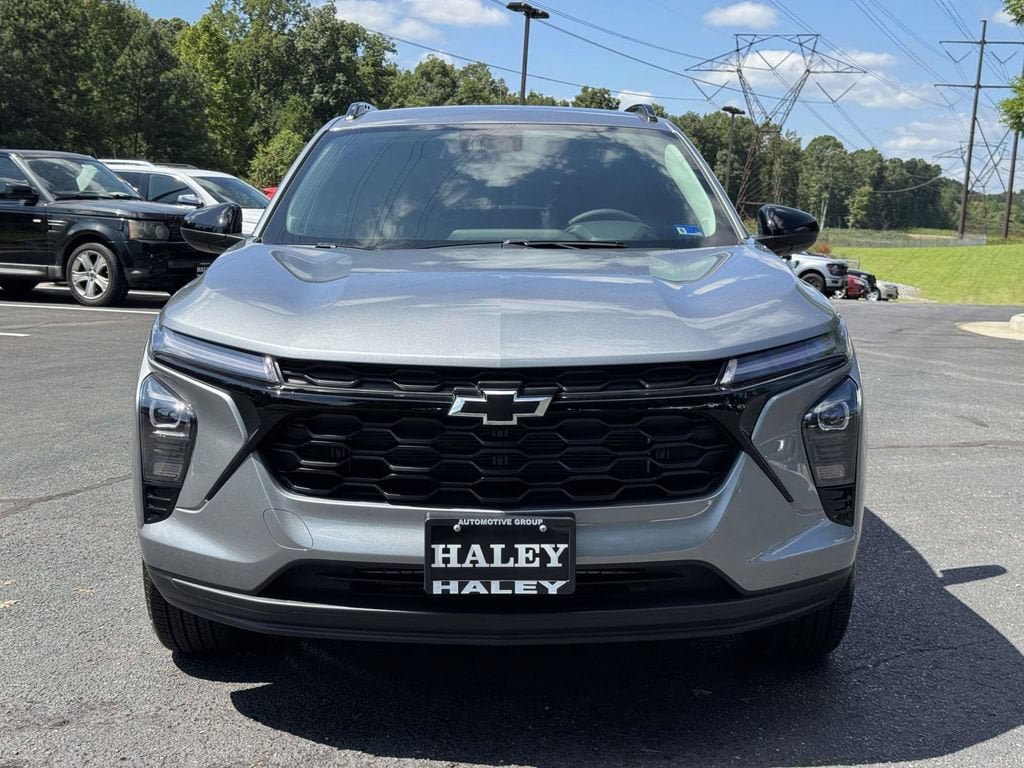 New 2026 Chevrolet Trax LT w/ Driver Confidence Package FWD image 25