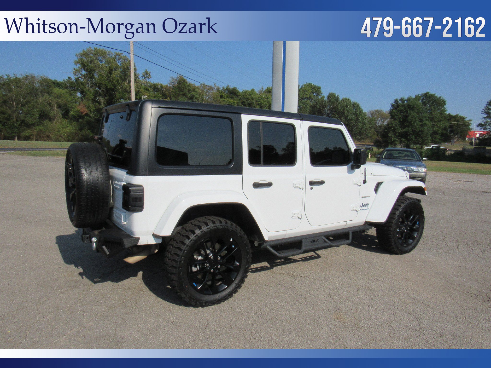 Used 2023 Jeep Wrangler Unlimited Sahara AWD/4WD image 17