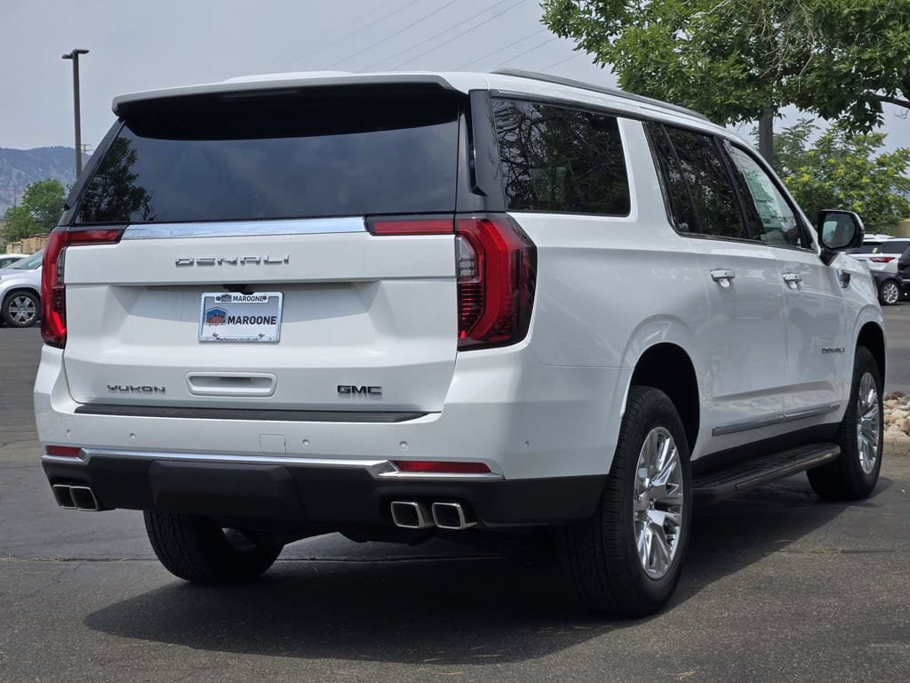 New 2026 GMC Yukon XL Denali w/ LPO, Floor Liner Package AWD/4WD image 4