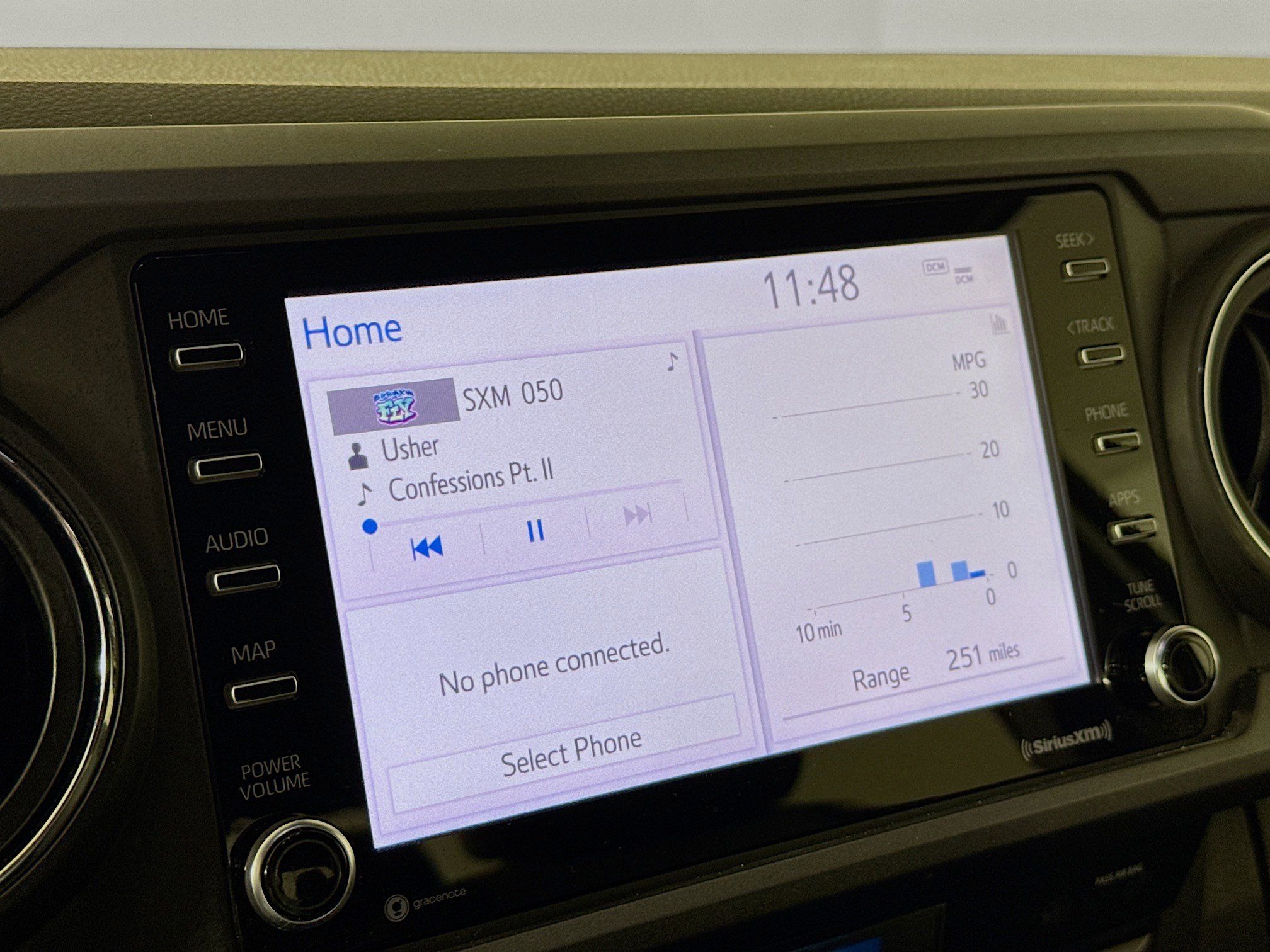 Used 2022 Toyota Tacoma TRD Off-Road w/ Technology Package image 16