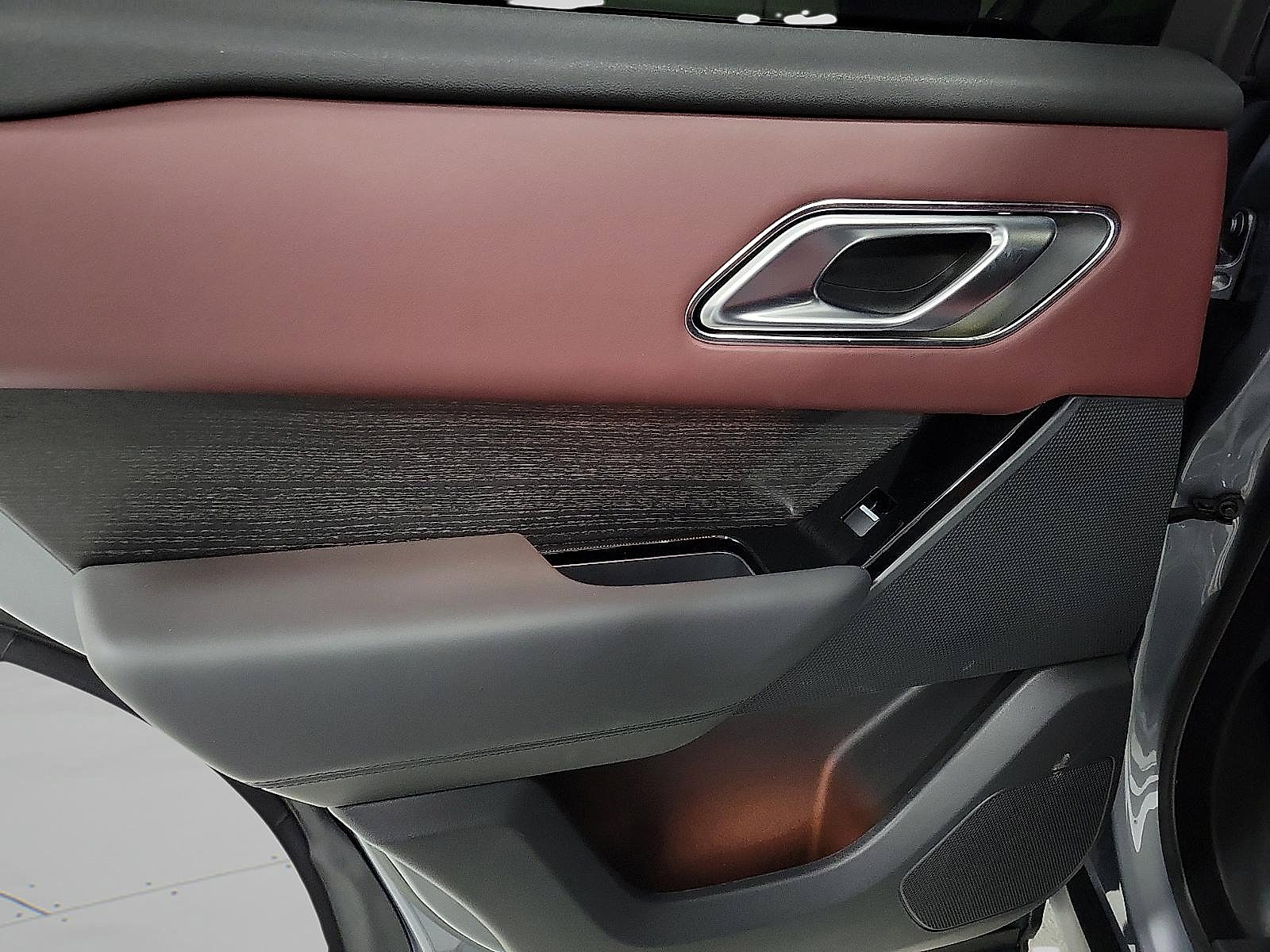 Used 2024 Land Rover Range Rover Velar Dynamic HSE image 10