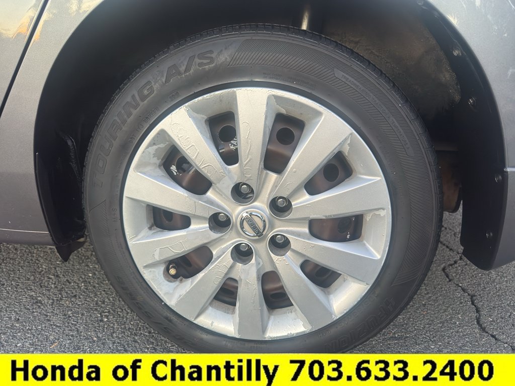 Used 2015 Nissan Sentra S FWD image 29