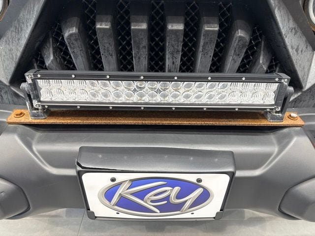 Used 2022 Jeep Gladiator Mojave w/ Cold Weather Group AWD/4WD image 14